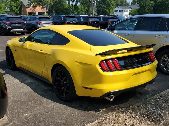 2017 Ford Mustang GT photo 4