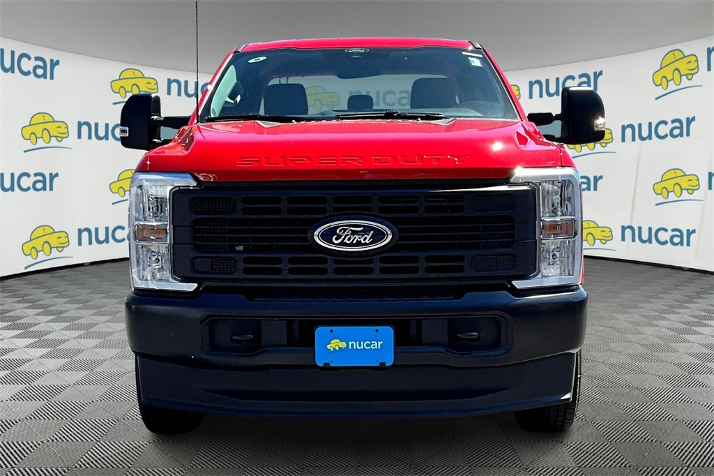 2025 Ford F-250 photo 2