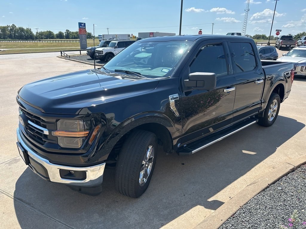 2024 Ford F-150 XLT photo 2