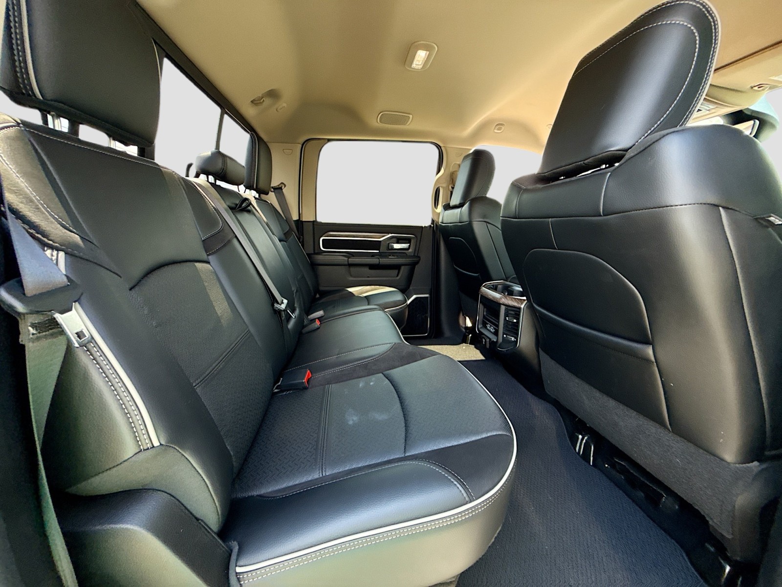 2021 Ram 2500 Laramie photo 26