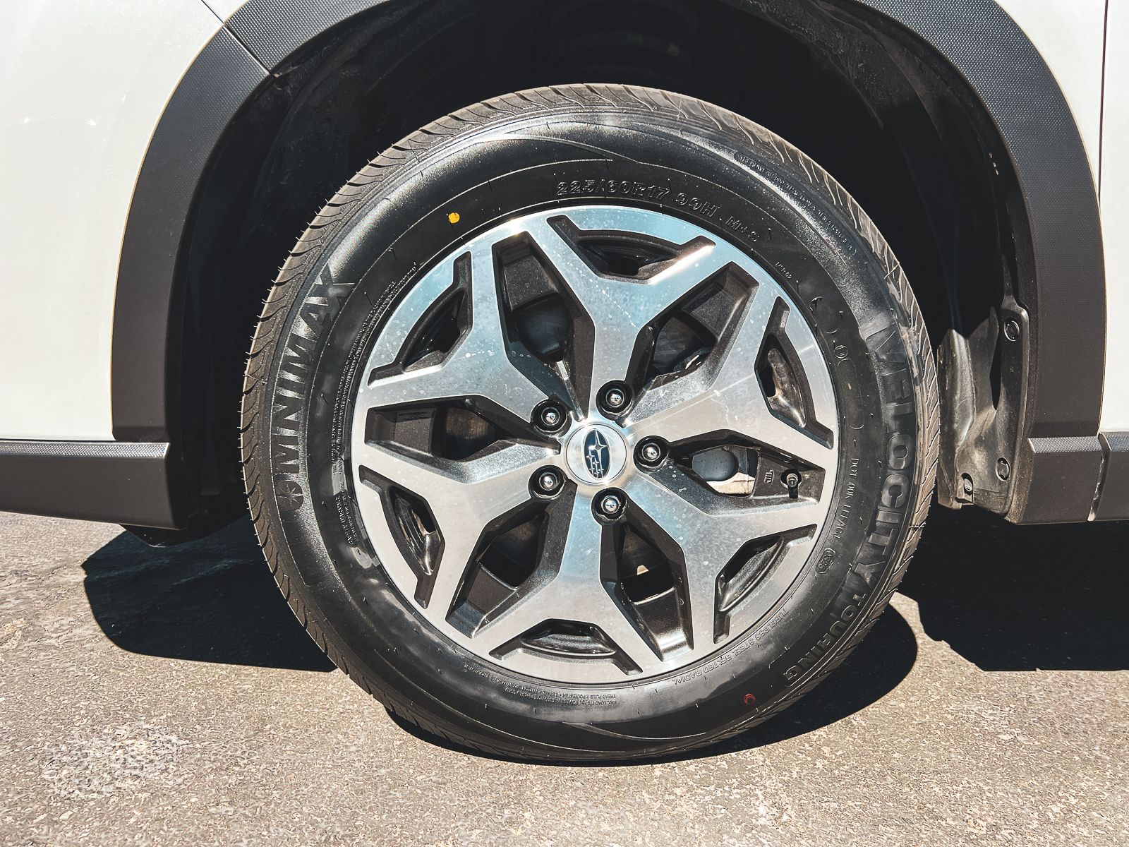 2023 Subaru Forester Premium photo 2