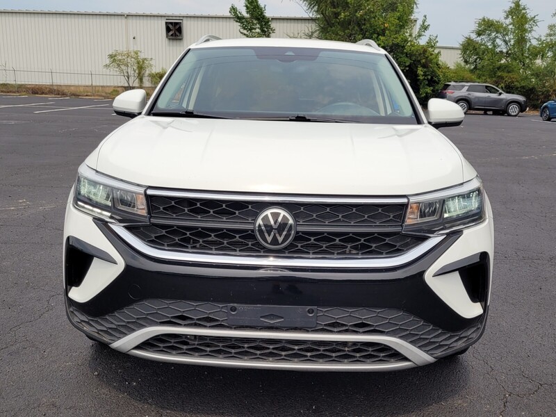 2023 Volkswagen Taos SE photo 15