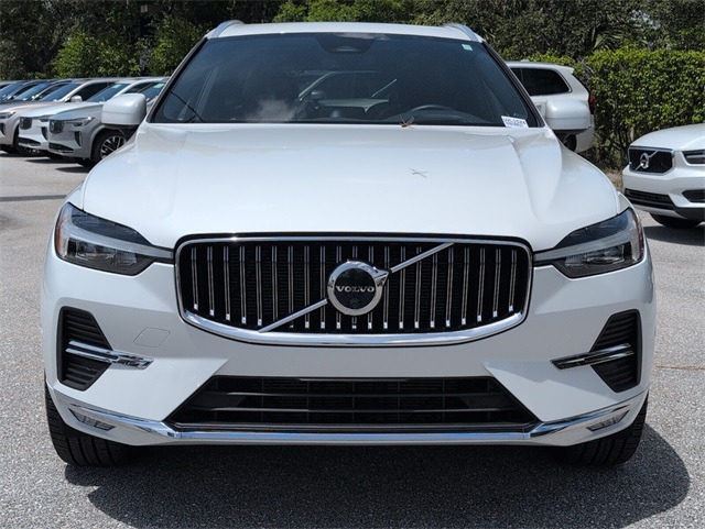 2023 Volvo XC60 B5 Ultimate photo 3