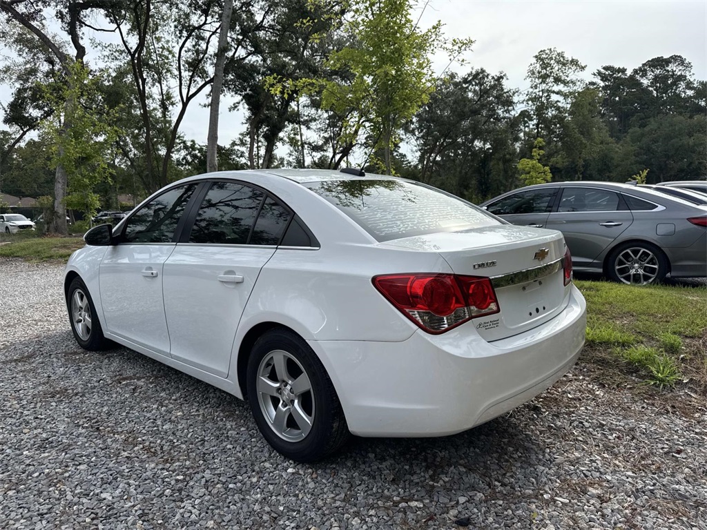2016 Chevrolet Cruze photo 4