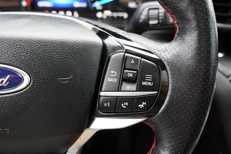 2023 Ford Explorer ST-Line photo 34