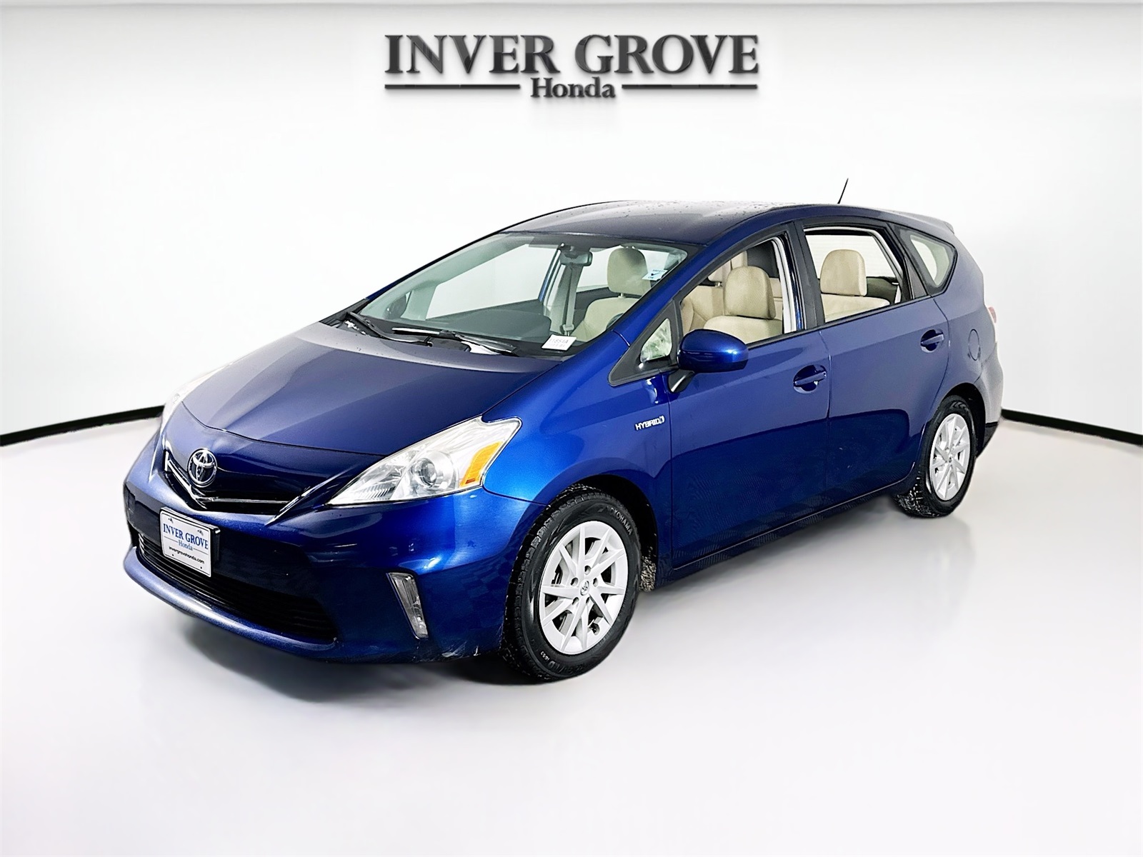 2013 Toyota Prius v Two