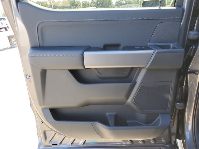 2025 Ford F-150 XLT photo 15