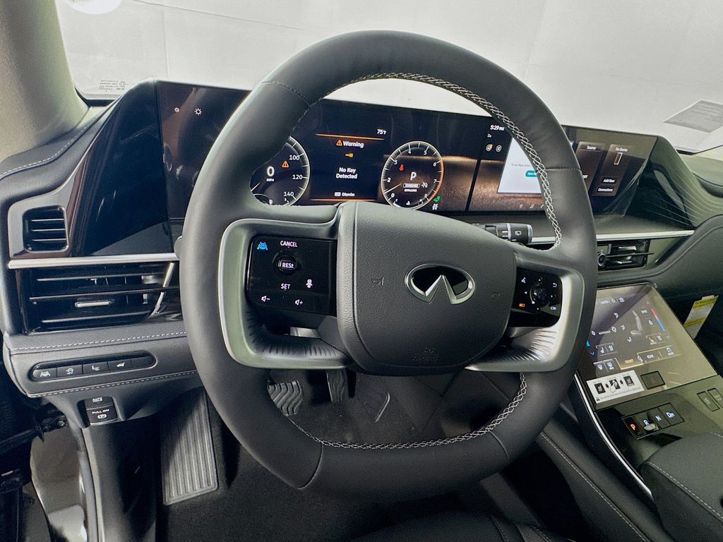 2025 Infiniti QX80 Luxe photo 7