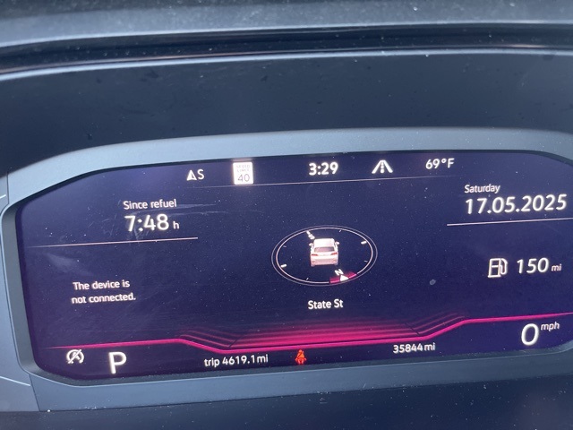 2022 Volkswagen Taos SEL photo 18