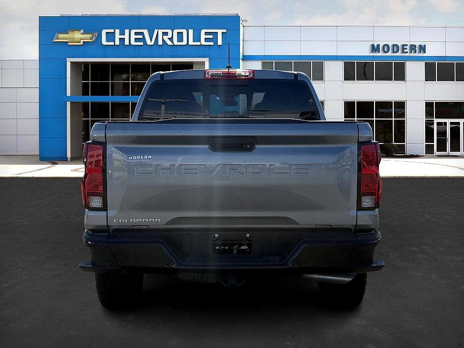 2025 Chevrolet Colorado Work Truck LT photo 4
