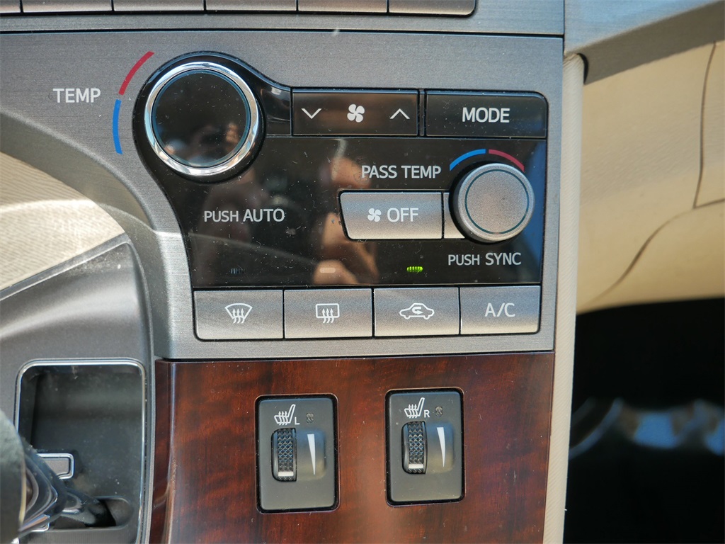 2011 Toyota Venza Base photo 26