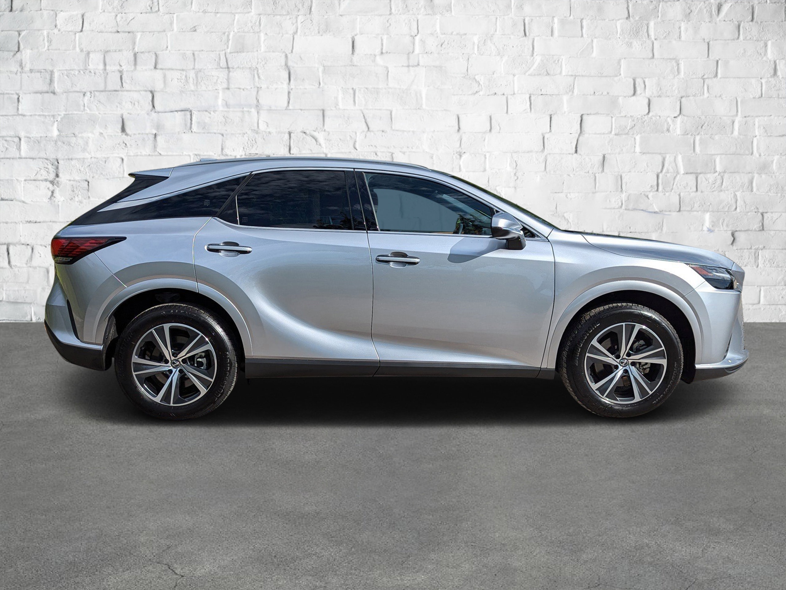 2025 Lexus RX 350 photo 3