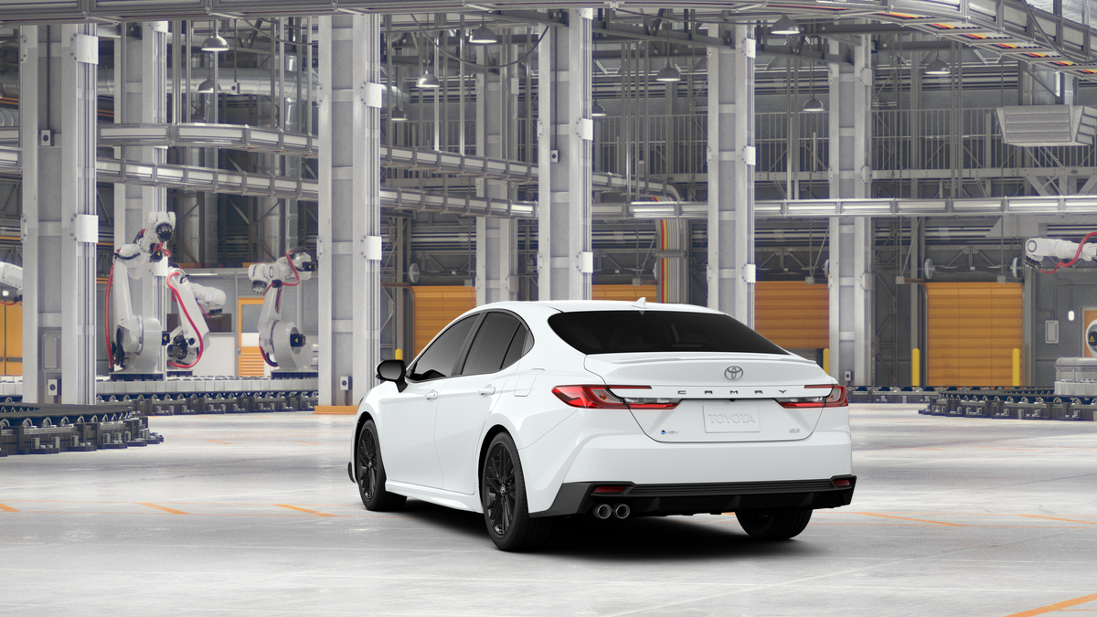 2025 Toyota Camry SE photo 7