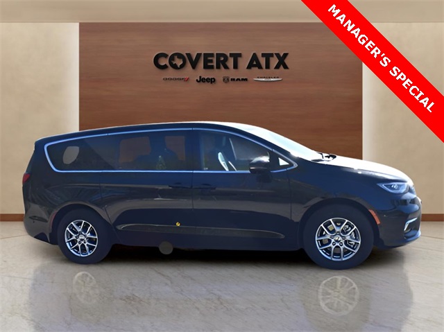 2025 Chrysler Pacifica photo 6