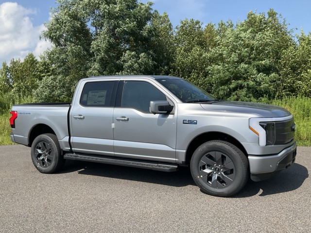 2025 Ford F-150 Lightning Lariat's photo