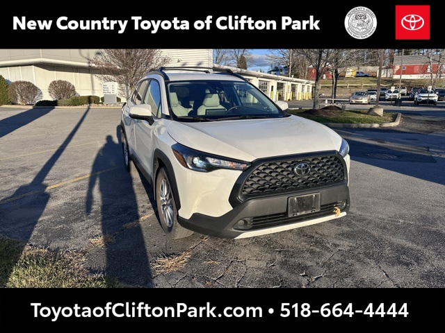 2022 Toyota Corolla Cross LE