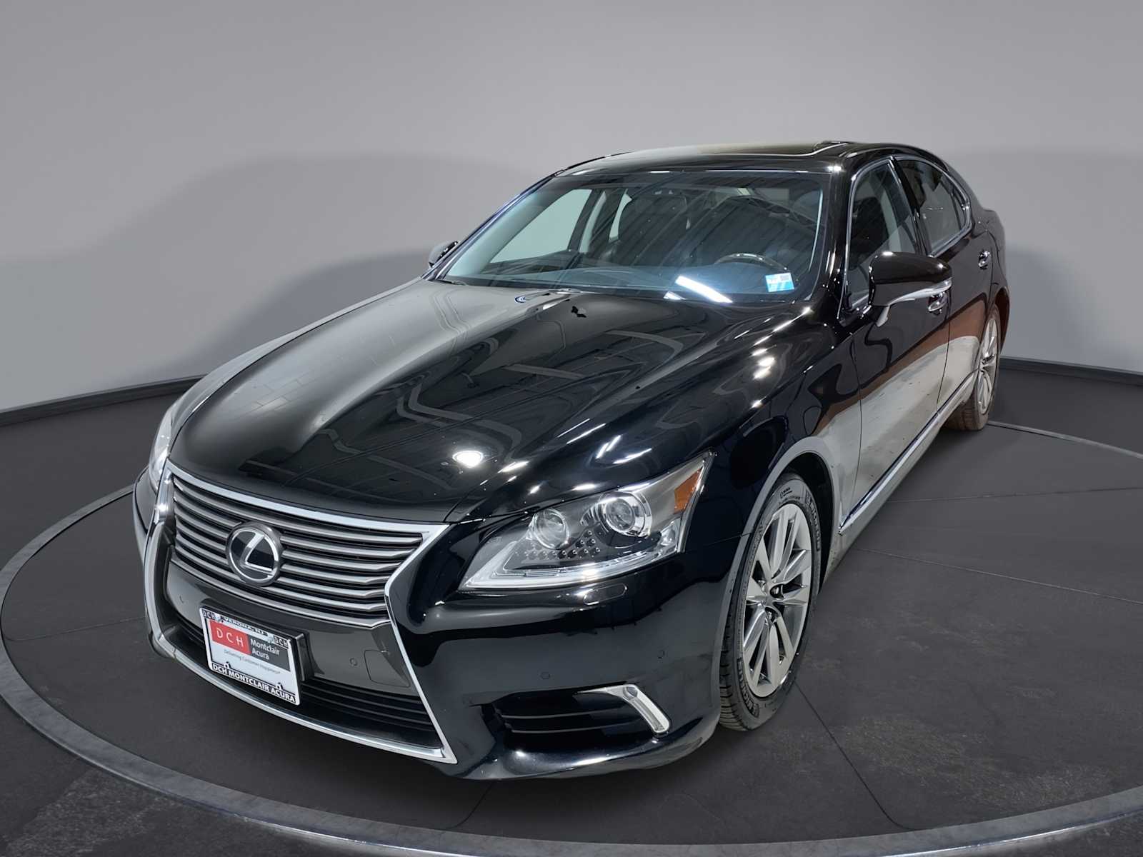 2014 Lexus LS Base's photo