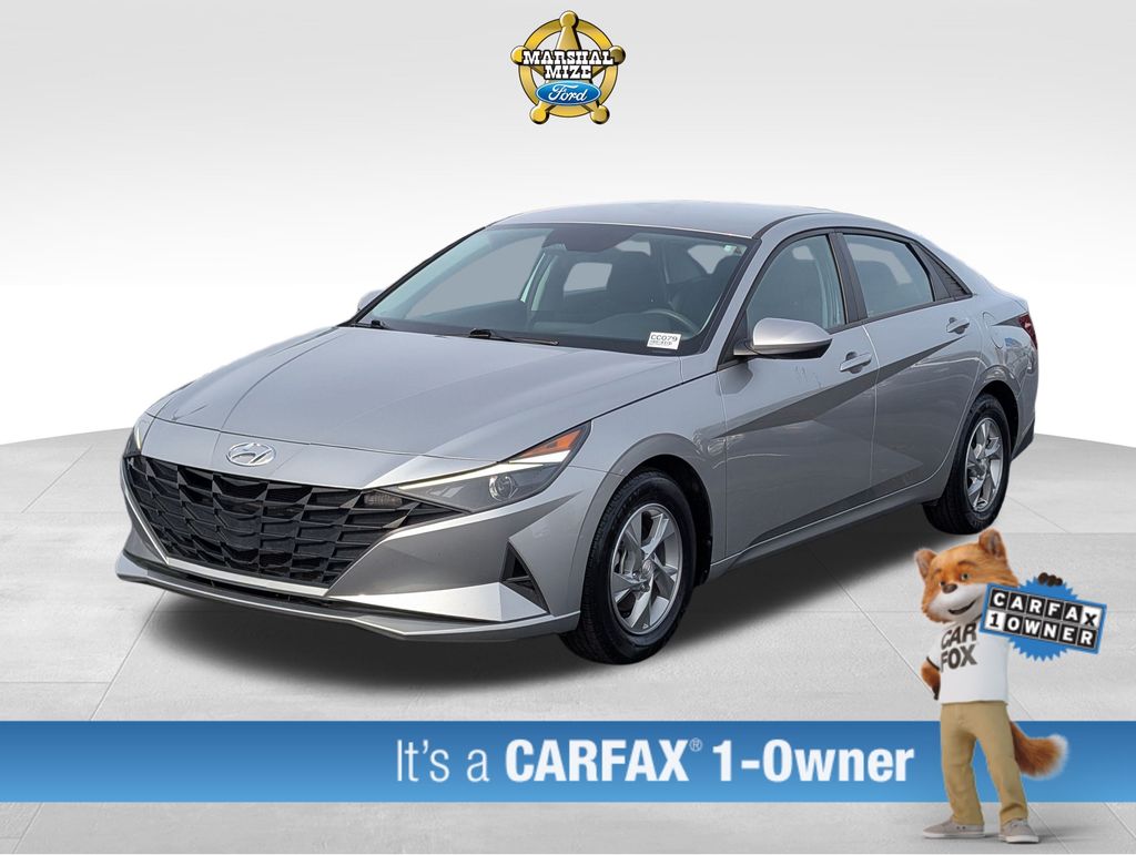 2023 Hyundai Elantra SE's photo