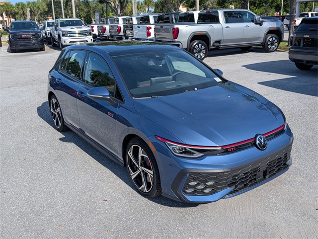 2025 Volkswagen Golf GTI SE photo 2