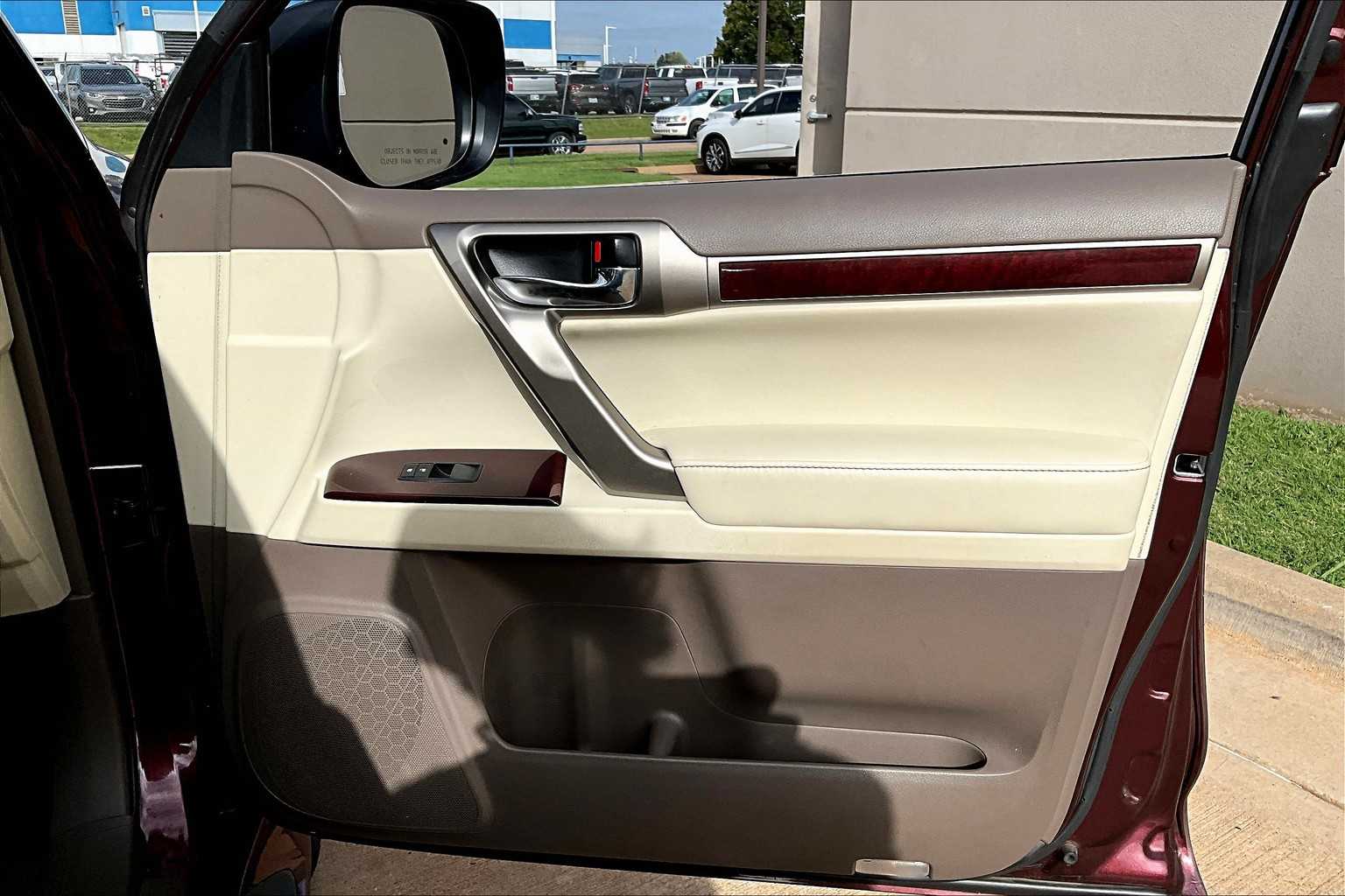 2018 Lexus GX 460 Premium photo 24