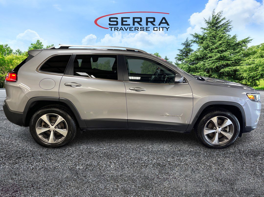 2021 Jeep Cherokee Limited photo 2
