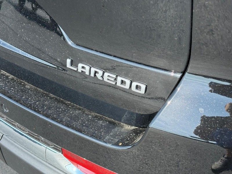 2025 Jeep Grand Cherokee Laredo X photo 4