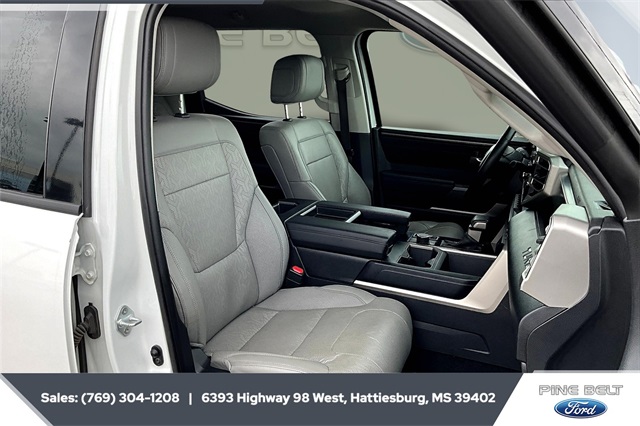 2023 Toyota Tundra SR5 photo 5