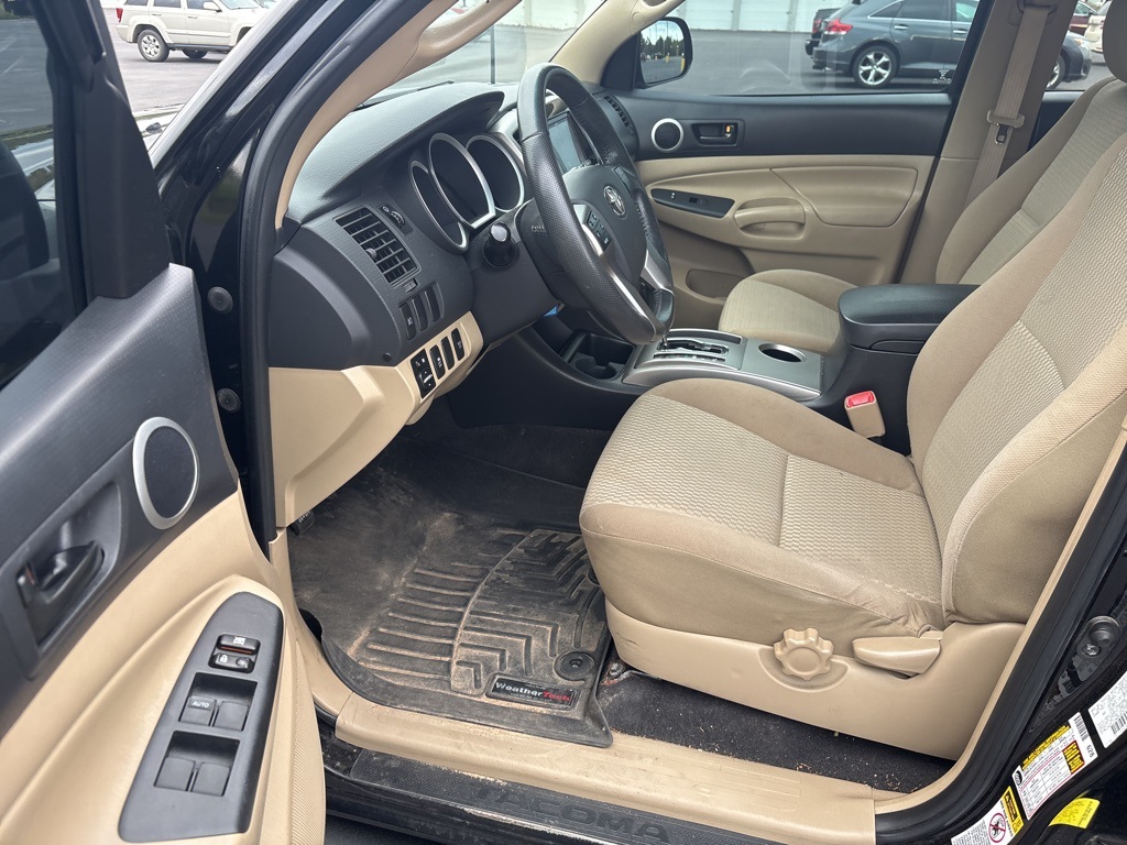 2012 Toyota Tacoma Base photo 2