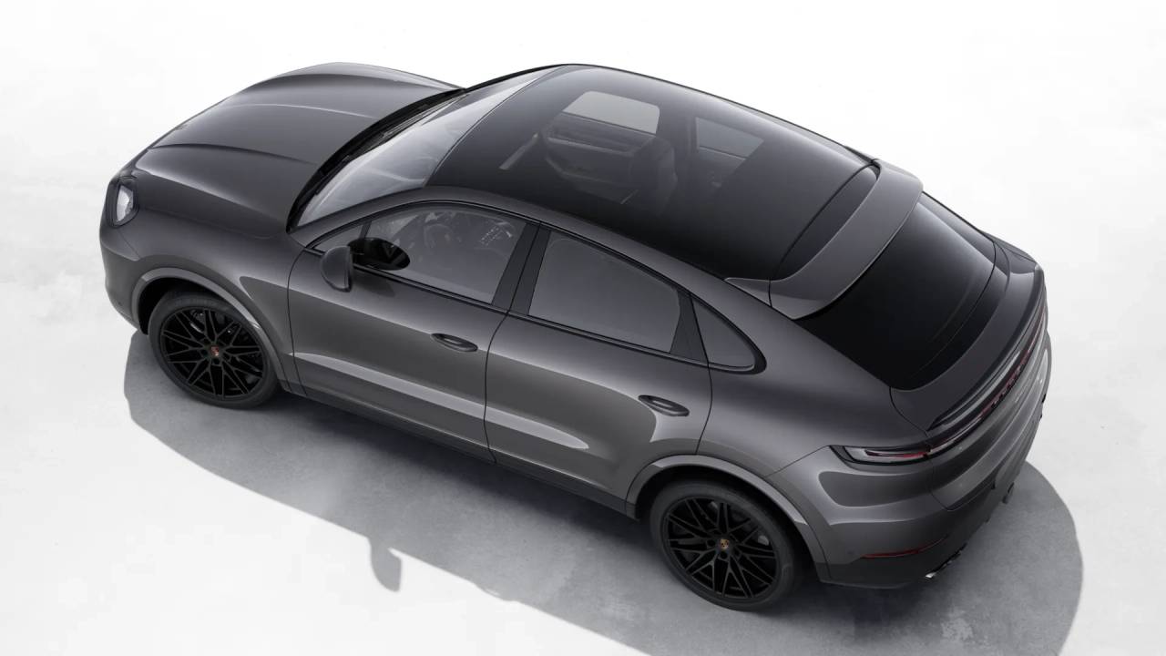 2026 Porsche Cayenne Coupe photo 4