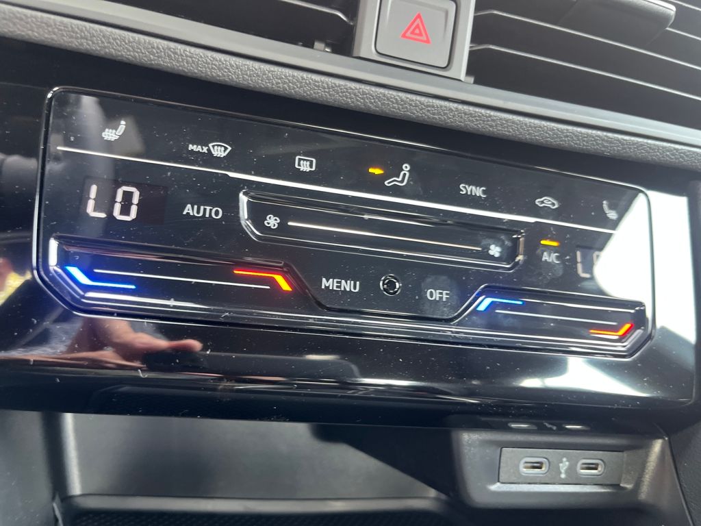 2025 Volkswagen Jetta 1.5T Sport photo 12