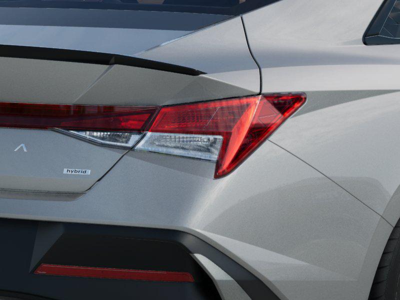 2025 Hyundai Elantra Hybrid SEL Sport photo 8