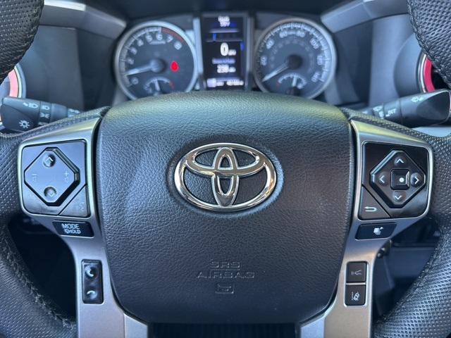2022 Toyota Tacoma SR5 photo 26