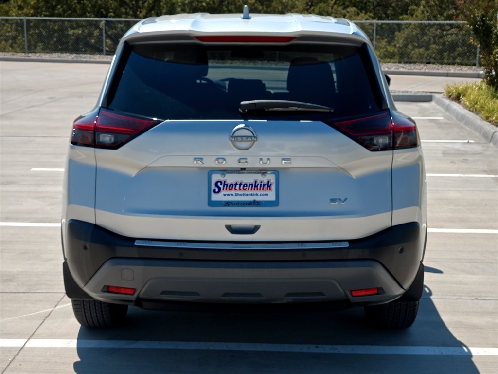 2022 Nissan Rogue SV photo 7