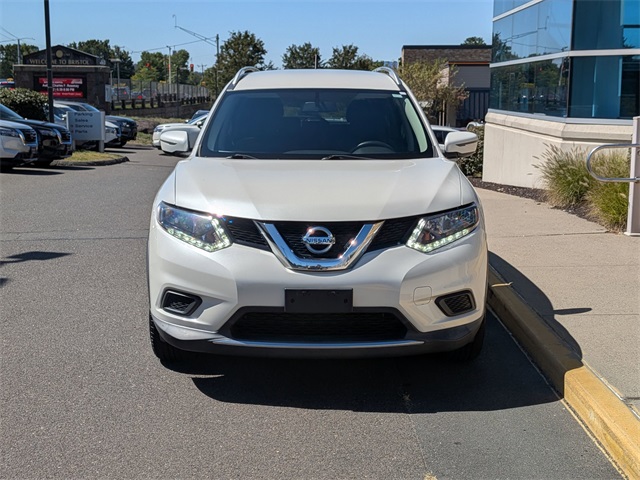 2016 Nissan Rogue SV photo 8
