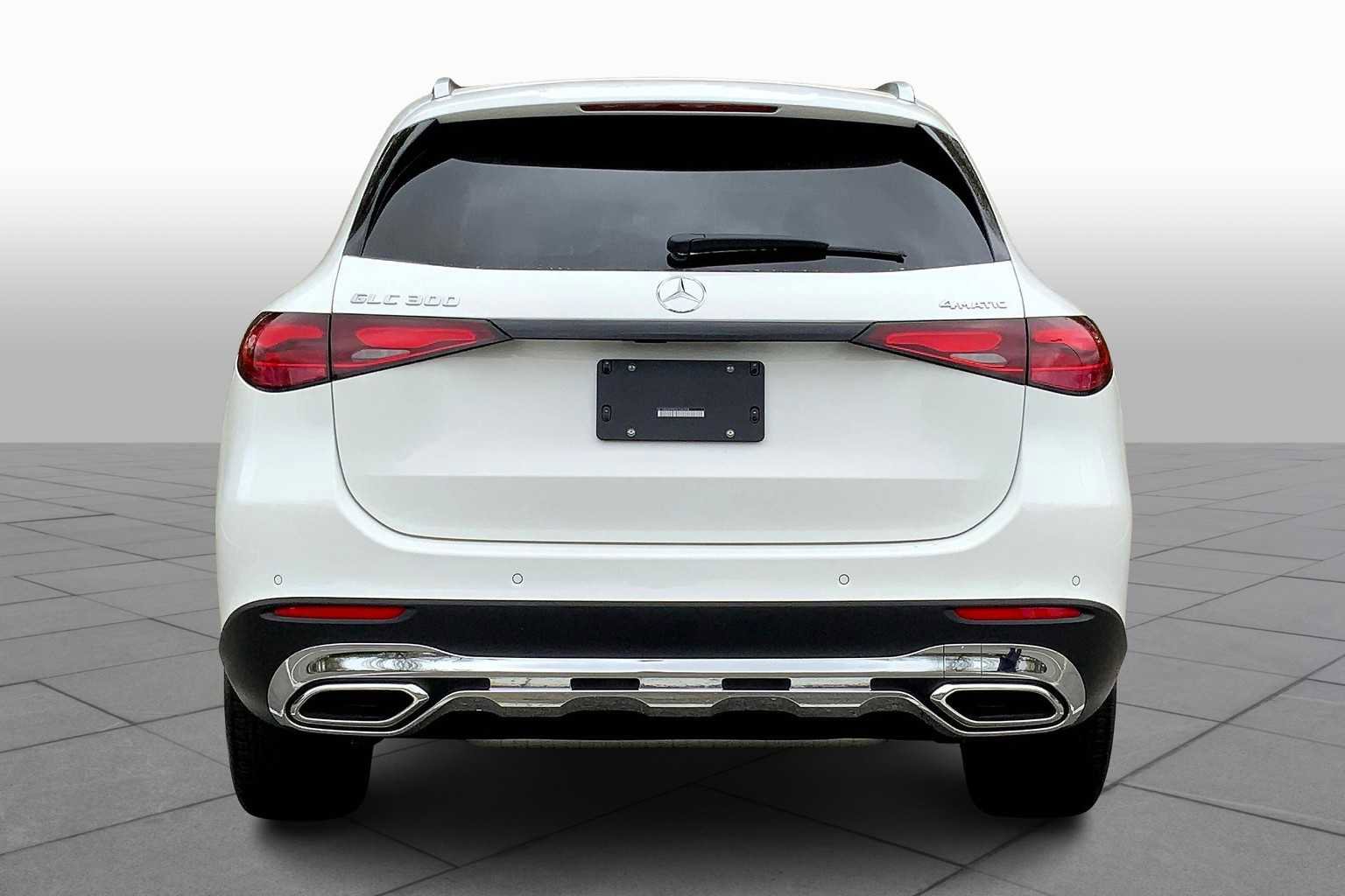2025 Mercedes Benz GLC 300 4MATIC photo 4