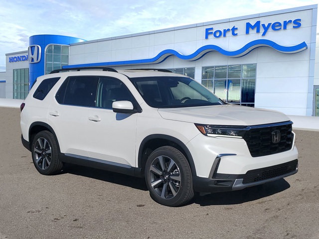 2025 Honda Pilot Touring's photo