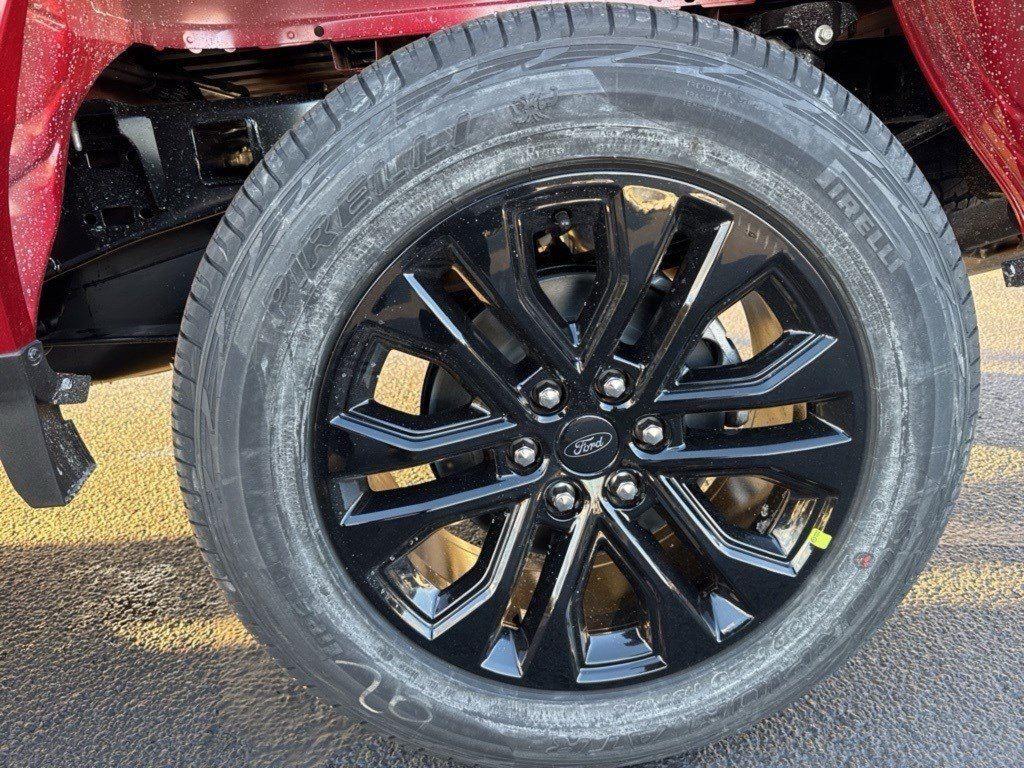 2025 Ford F-150 XLT photo 33