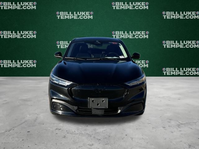 2021 Ford Mustang Mach-E Premium photo 3