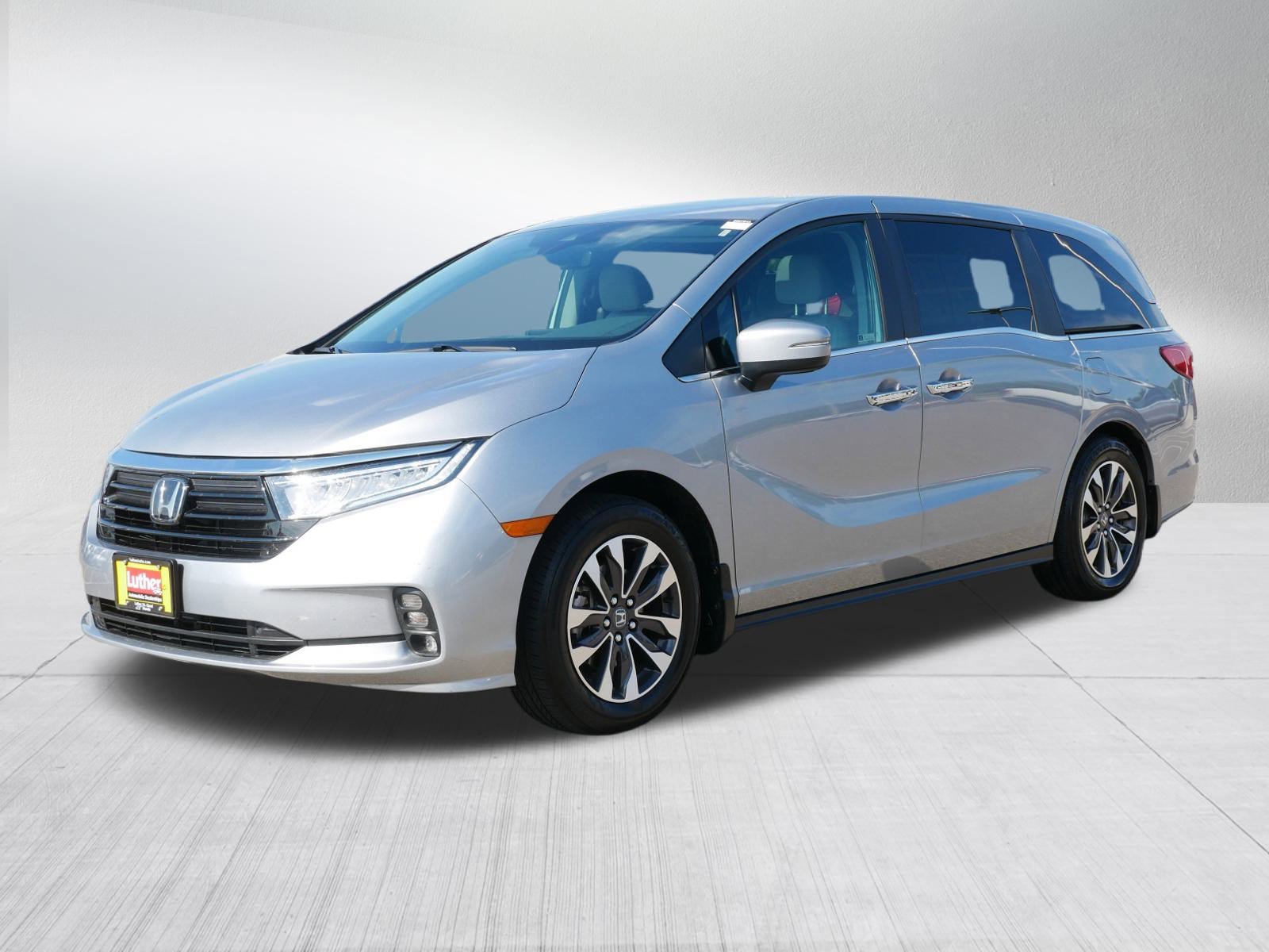 2024 Honda Odyssey EX-L photo 3