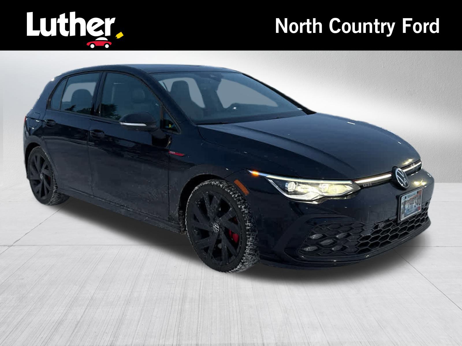 2022 Volkswagen Golf GTI SE's photo