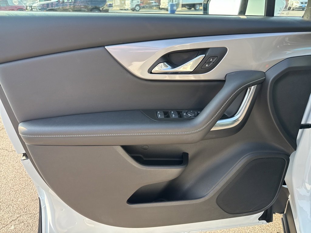 2025 Chevrolet Blazer 2LT photo 25