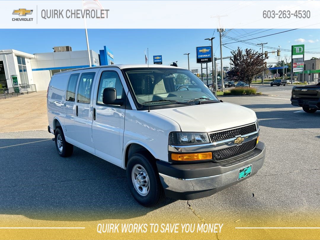 2025 Chevrolet Express Cargo Work Van's photo