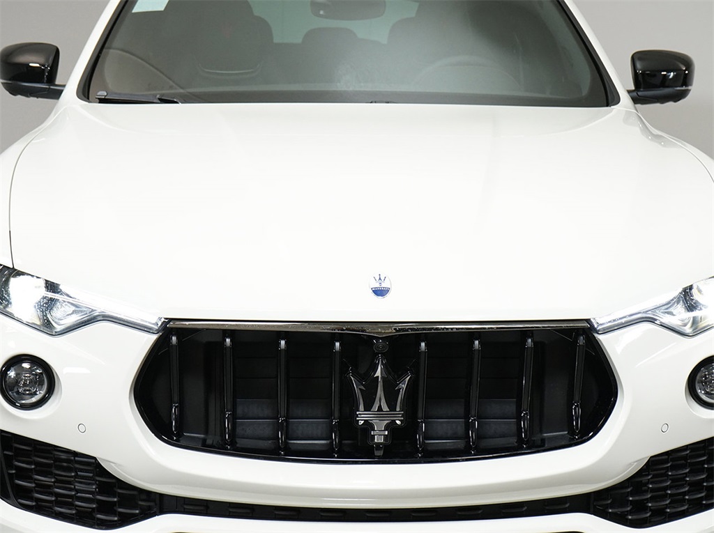 2024 Maserati Levante GT photo 4