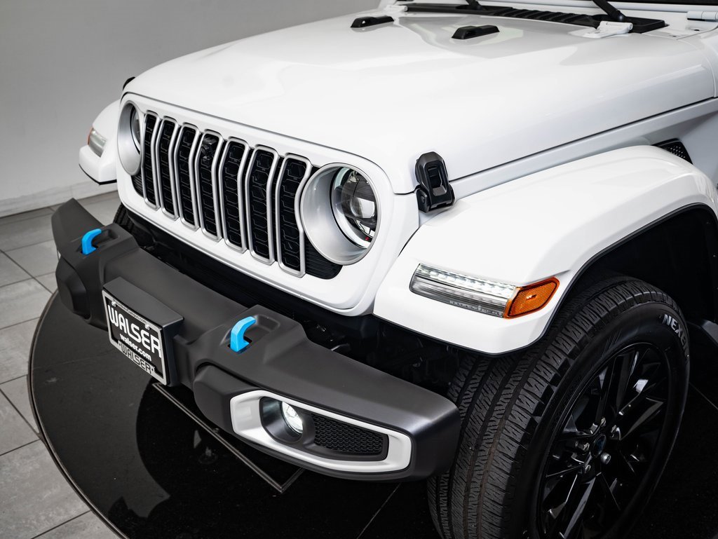 2024 Jeep Wrangler Sahara 4xe photo 3