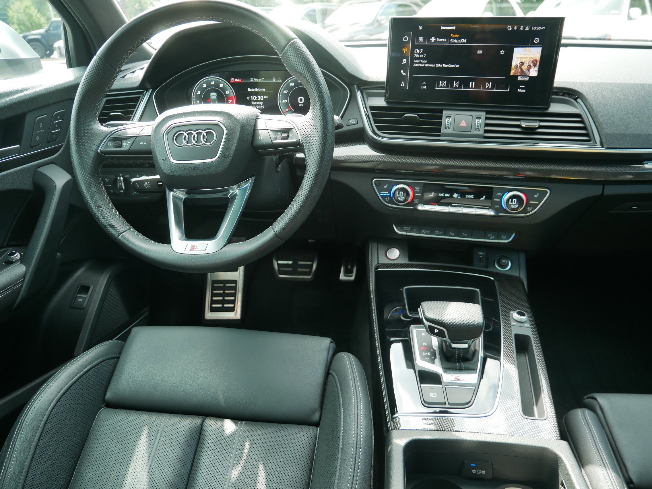 2022 Audi SQ5 Prestige photo 16