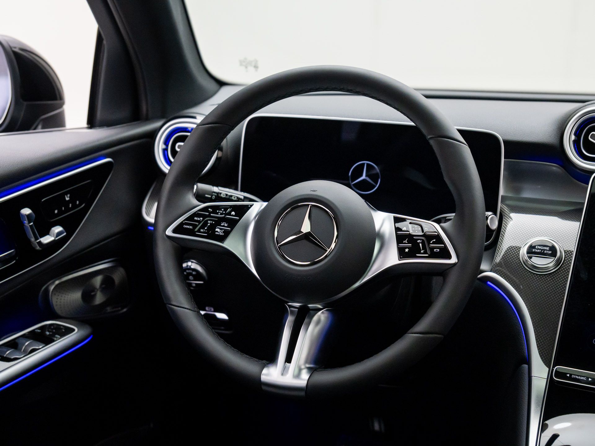 2026 Mercedes Benz GLC 350e 4MATIC photo 11