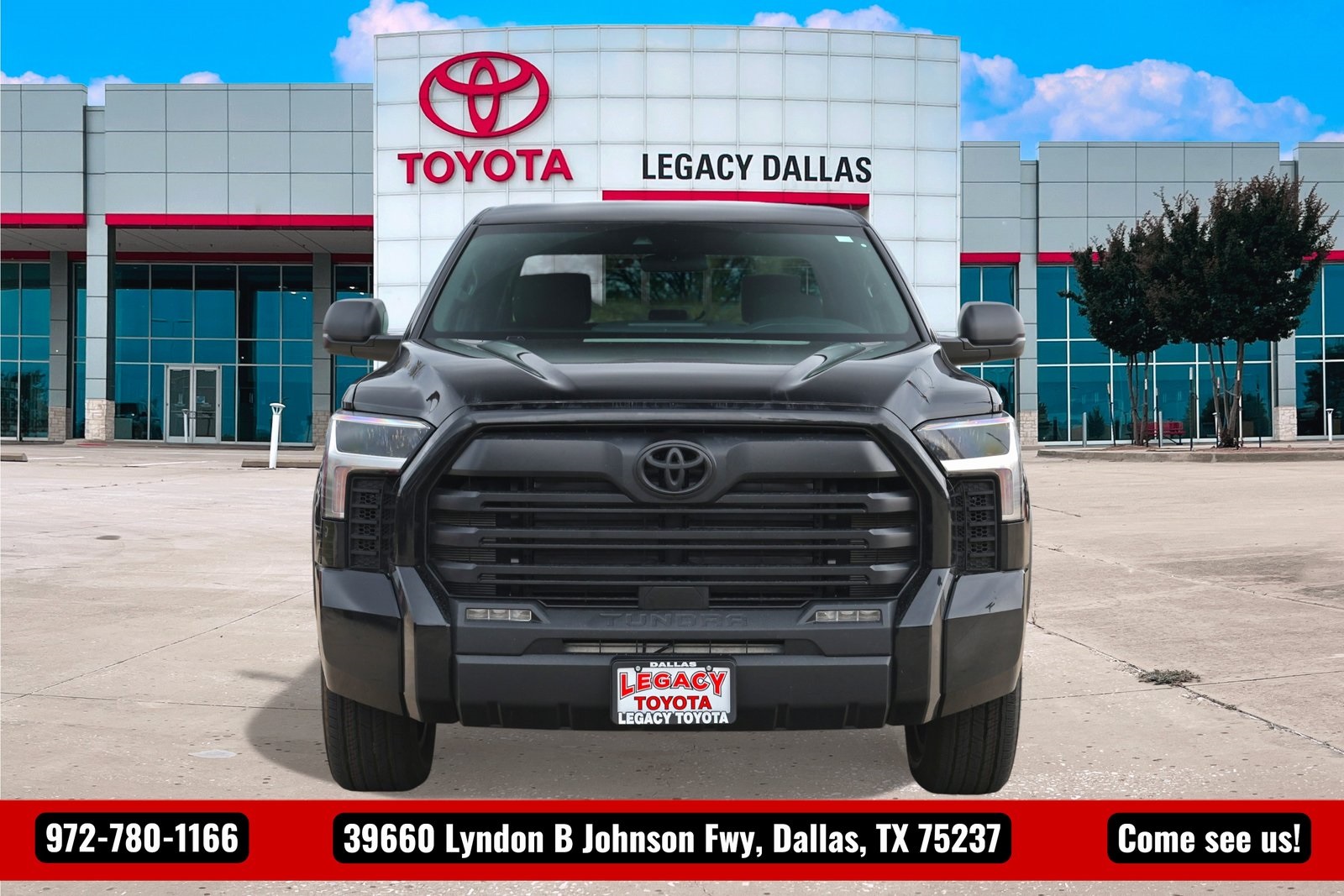 2026 Toyota Tundra SR5 CrewMax photo 4