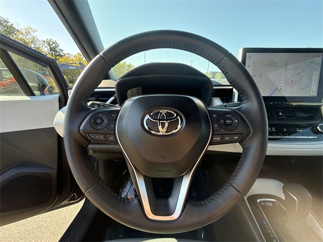 2025 Toyota Corolla SE photo 13