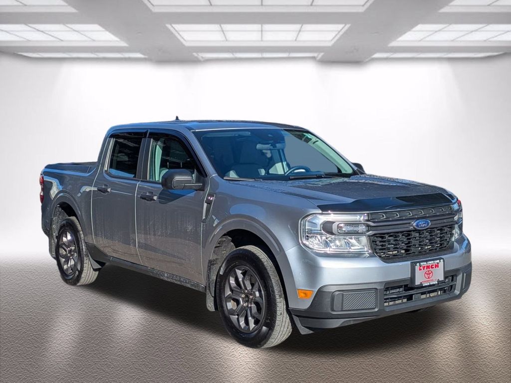 2023 Ford Maverick XLT's photo