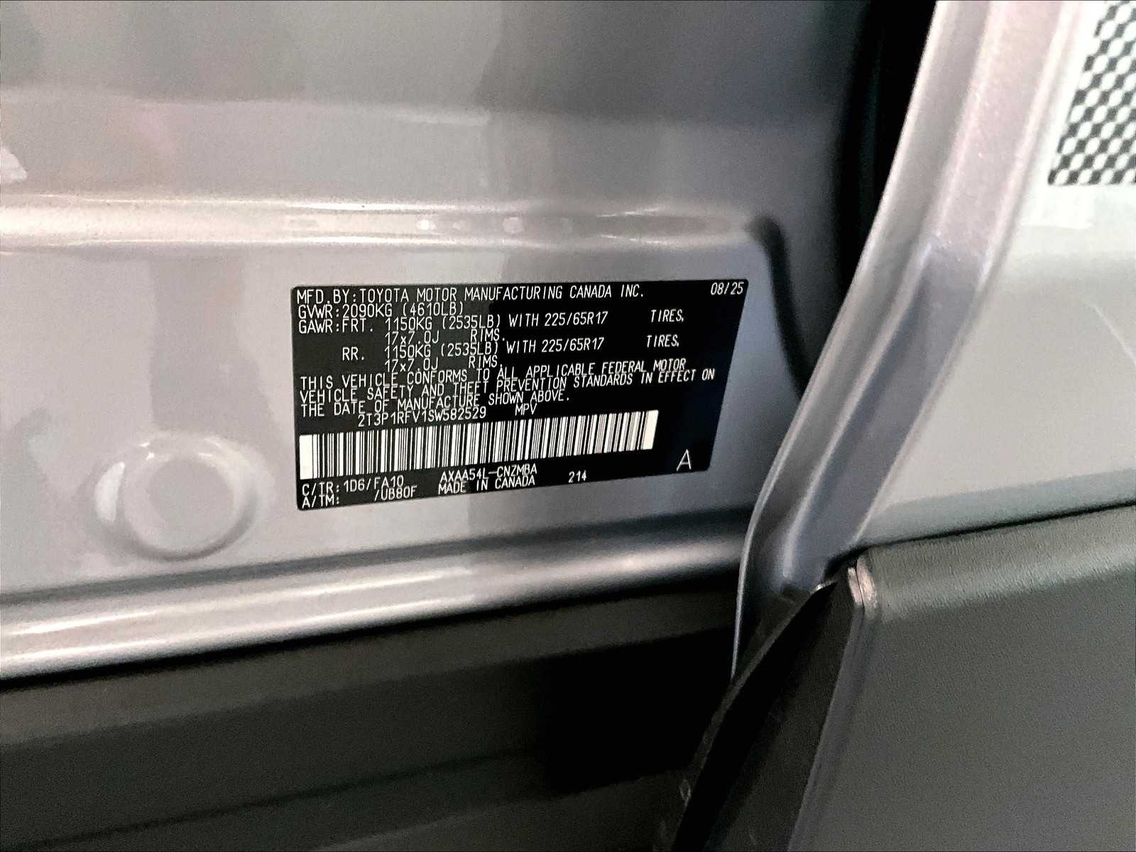 2025 Toyota RAV4 XLE photo 13